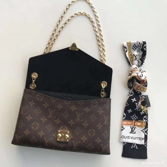 Affordable Louis PALLAS Vuitton CHAIN 0818